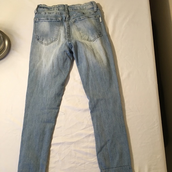 Blue ripped jeans - Picture 2 of 5